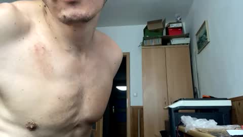 Snapshot of slabyhrac chatting on 04.22.26 slabyhrac online show from 04.22.26
