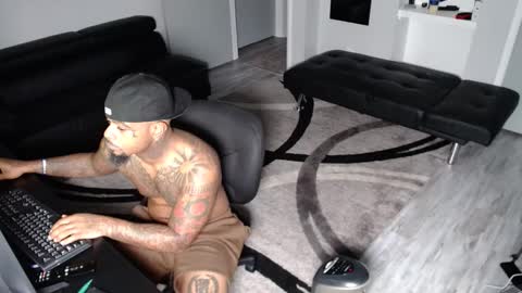 Snapshot of slangondemhoes chatting on 12.19.24 nasty twitter KASHCARTERATL online show from 12.19.24