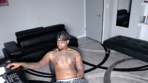 Snapshot of slangondemhoes chatting on 01.11.25 nasty twitter KASHCARTERATL online show from 01.11.25
