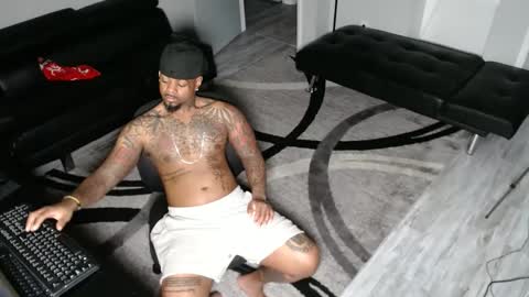 Snapshot of slangondemhoes chatting on 02.09.25 nasty twitter KASHCARTERATL online show from 02.09.25