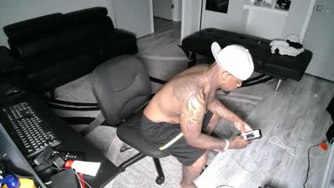Snapshot of slangondemhoes chatting on 03.04.25 nasty twitter KASHCARTERATL online show from 03.04.25