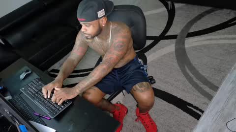 Snapshot of slangondemhoes chatting on 09.15.25 nasty twitter KASHCARTERATL online show from 09.15.25