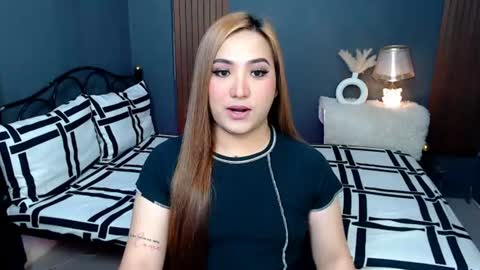 Queen Cyrine online show from 07.16.26