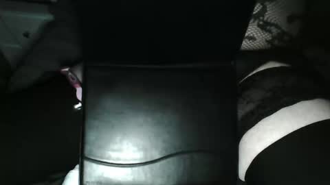 Snapshot of slaveass69 chatting on 02.05.25 men use me live online show from 02.05.25