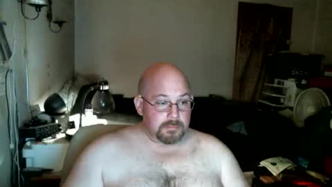 Snapshot of slavejim518 chatting on 02.16.26 slavejim online show from 02.16.26