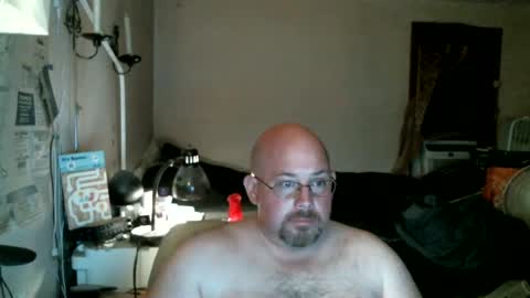 Snapshot of slavejim518 chatting on 07.05.26 slavejim online show from 07.05.26