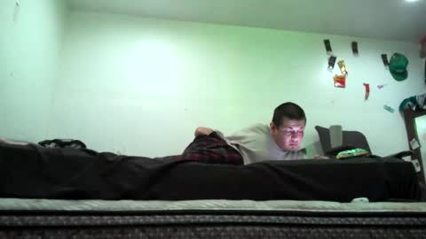 Snapshot of sleazyycarlit chatting on 10.12.25 Sleazyycarlitx online show from 10.12.25