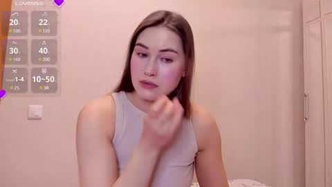 Snapshot of sleeeepy_af chatting on 01.10.25 Alice online show from 01.10.25