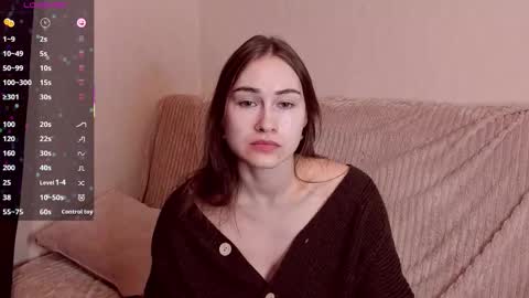 Snapshot of sleeeepy_af chatting on 10.06.25 Alice online show from 10.06.25