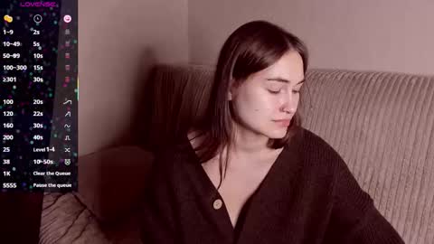 Snapshot of sleeeepy_af chatting on 10.23.25 Alice online show from 10.23.25