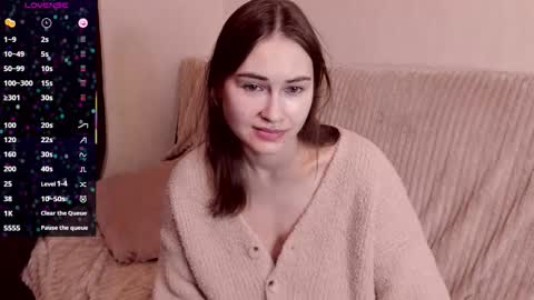 Snapshot of sleeeepy_af chatting on 10.24.25 Alice online show from 10.24.25