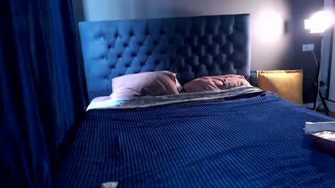 Slemgem Amy  friends online show from 10.19.25