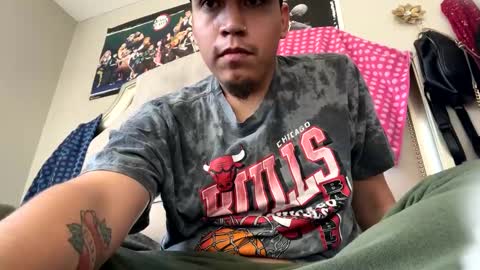 Snapshot of slickbadboy chatting on 01.04.25 slickbadboy online show from 01.04.25