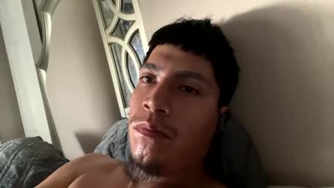 Snapshot of slickbadboy chatting on 11.01.25 slickbadboy online show from 11.01.25