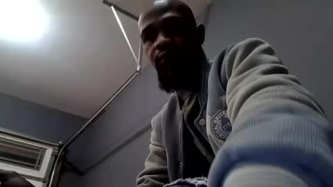 Snapshot of slickerthan12 chatting on 02.06.25 BBC Hanging online show from 02.06.25