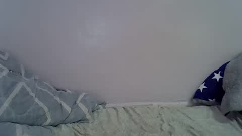 Snapshot of slim_alicia chatting on 09.26.25 Alicia online show from 09.26.25