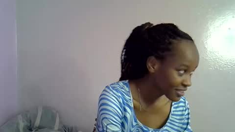 Snapshot of slim_alicia chatting on 09.27.25 Alicia online show from 09.27.25