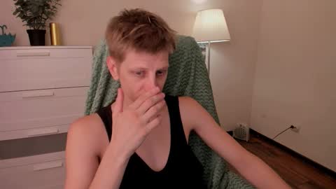 Snapshot of slim_andy chatting on 09.21.25 Andy online show from 09.21.25