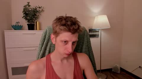 Snapshot of slim_andy chatting on 09.26.25 Andy online show from 09.26.25