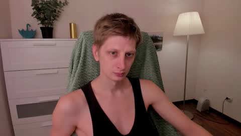 Snapshot of slim_andy chatting on 10.12.25 Andy online show from 10.12.25