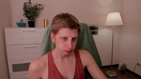 Snapshot of slim_andy chatting on 10.25.25 Andy online show from 10.25.25