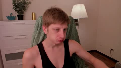 Snapshot of slim_andy chatting on 11.01.25 Andy online show from 11.01.25