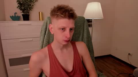 Snapshot of slim_andy chatting on 11.07.25 Andy online show from 11.07.25