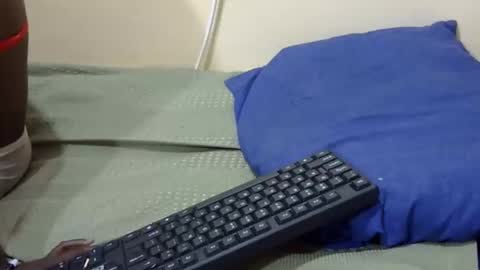 slim_kiteey online show from 10.23.25