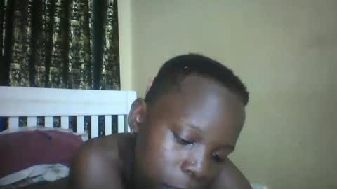 slim_petite_ebony online show from 12.15.24