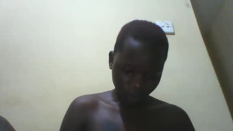 slim_petite_ebony online show from 01.22.25