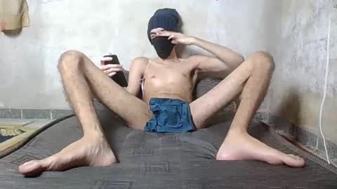 Snapshot of slimdestroyer chatting on 03.01.25 slimdestroyer online show from 03.01.25