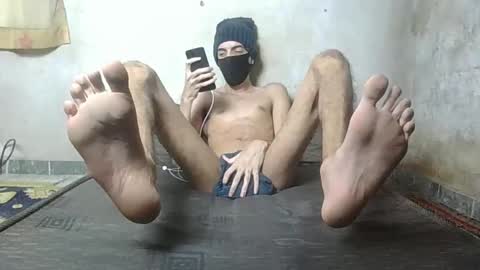Snapshot of slimdestroyer chatting on 03.05.25 slimdestroyer online show from 03.05.25