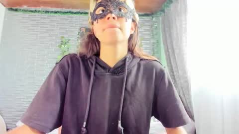 slone03 online show from 10.31.25