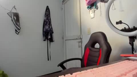 slone03 online show from 11.18.25