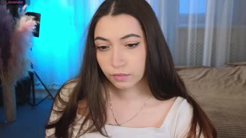 Emilia online show from 01.16.26