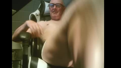  SLUTIAM   online show from 04.29.26