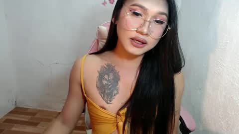  Lovie  online show from 02.03.25