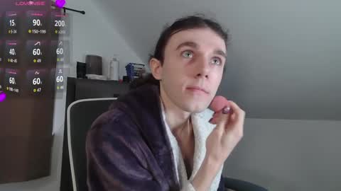 Natsu online show from 11.17.25