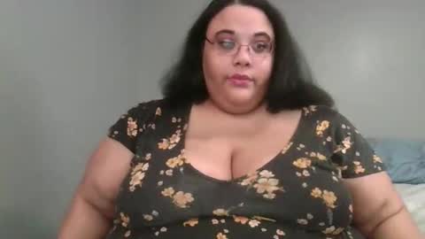 Snapshot of sluttyjess31 chatting on 04.28.26 Jessica online show from 04.28.26