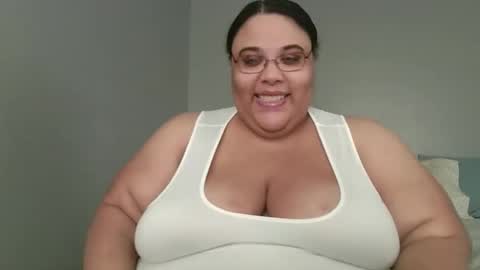 Snapshot of sluttyjess31 chatting on 05.16.26 Jessica online show from 05.16.26