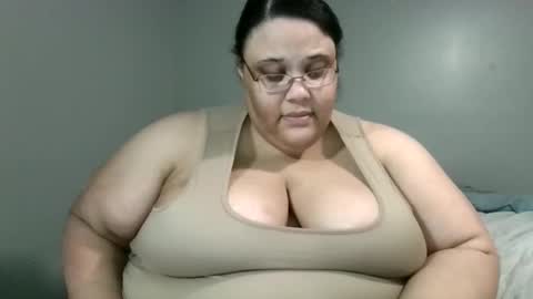 Snapshot of sluttyjess31 chatting on 06.04.26 Jessica online show from 06.04.26
