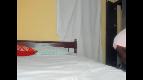 Snapshot of sluttysam_ chatting on 09.29.25 Sexyslutt online show from 09.29.25