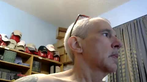 sluttyslave81 online show from 05.20.26