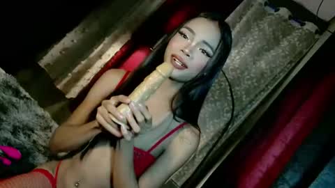 Snapshot of slutxcums_farrah69 chatting on 09.22.25 Dont forget to follow me give me thumbs upIm  a New  kataluna online show from 09.22.25