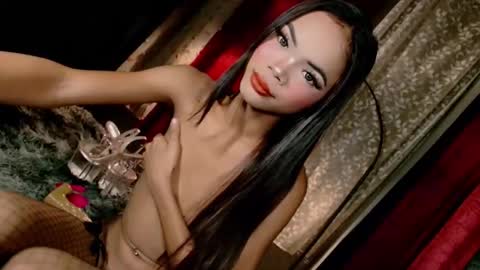 Snapshot of slutxcums_farrah69 chatting on 09.25.25 Dont forget to follow me give me thumbs upIm  a New  kataluna online show from 09.25.25