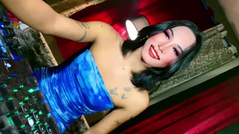 Snapshot of slutxcums_martel69 chatting on 09.18.25 slutxcums_martel69 online show from 09.18.25