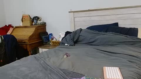 Rachel Lawrence online show from 02.09.25