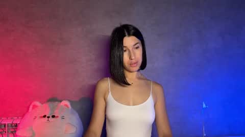 Snapshot of smaillev chatting on 06.23.26 Melani online show from 06.23.26