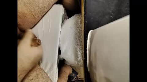 Snapshot of small_1986 chatting on 12.31.24 transmisin gratuita bajo demanda free broadcast on demand online show from 12.31.24