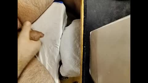 Snapshot of small_1986 chatting on 01.18.25 transmisin gratuita bajo demanda free broadcast on demand online show from 01.18.25